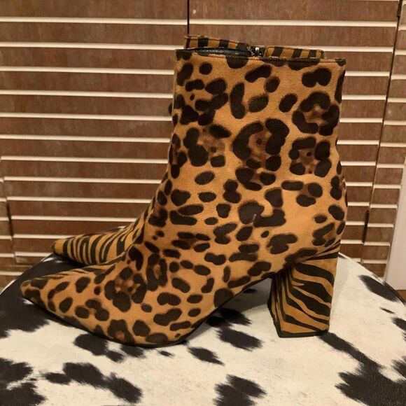 Wild Style Animal Print Ankle Boots - Picture 3 of 5